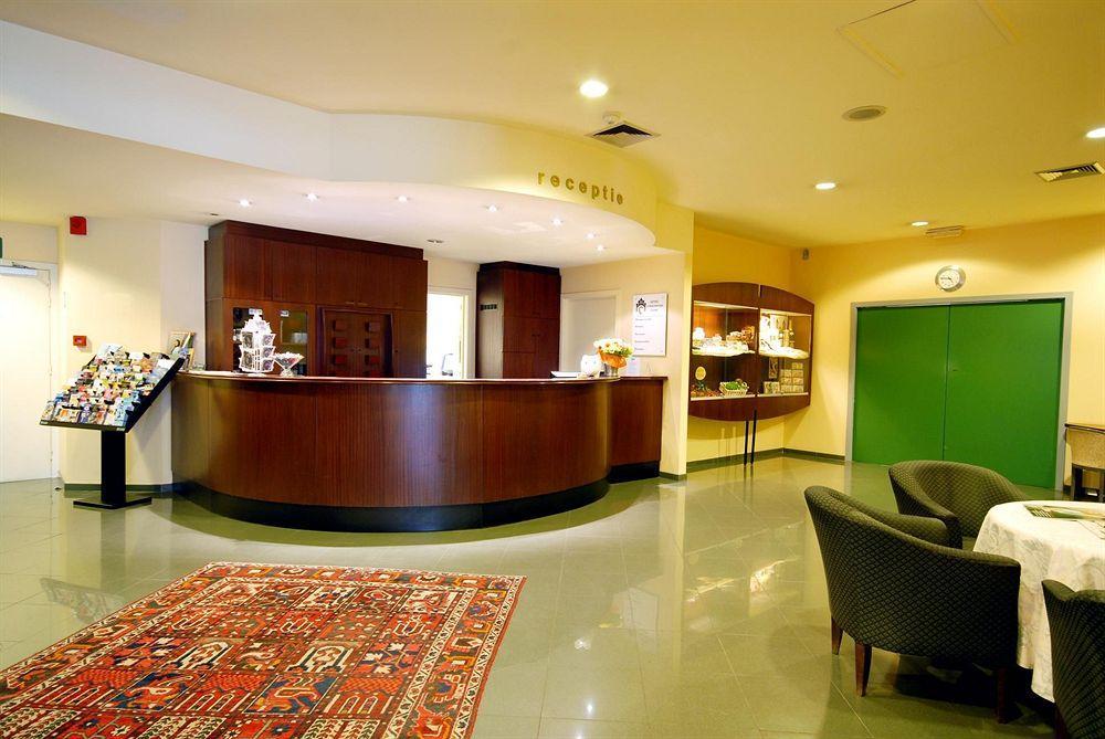 Corsendonk Viane Hotel 3*